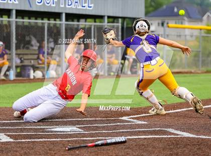 Thumbnail 2 in Indianola vs Marion (Xavier Softball Classic) photogallery.
