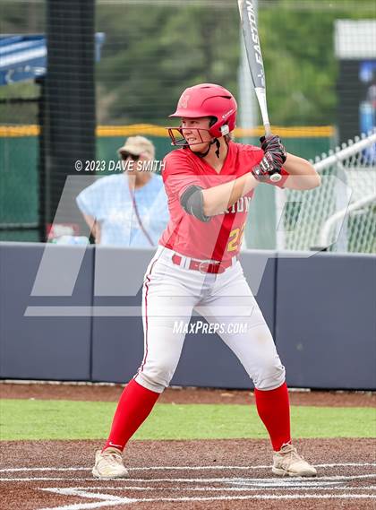 Thumbnail 1 in Indianola vs Marion (Xavier Softball Classic) photogallery.