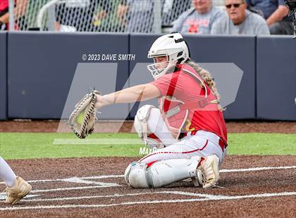 Thumbnail 2 in Indianola vs Marion (Xavier Softball Classic) photogallery.