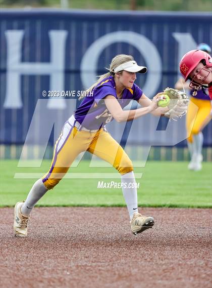 Thumbnail 3 in Indianola vs Marion (Xavier Softball Classic) photogallery.