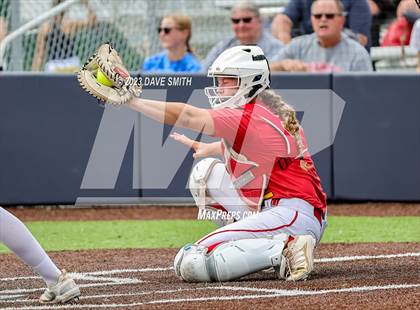Thumbnail 1 in Indianola vs Marion (Xavier Softball Classic) photogallery.