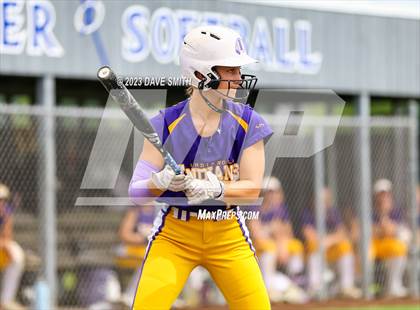 Thumbnail 2 in Indianola vs Marion (Xavier Softball Classic) photogallery.