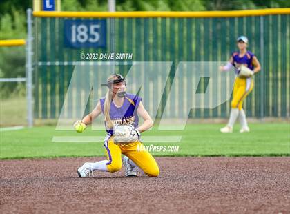 Thumbnail 2 in Indianola vs Marion (Xavier Softball Classic) photogallery.