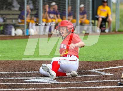 Thumbnail 1 in Indianola vs Marion (Xavier Softball Classic) photogallery.