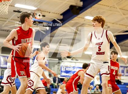 Thumbnail 1 in Dixie Heights vs Holy Cross photogallery.