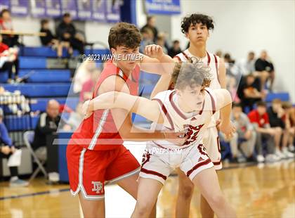 Thumbnail 1 in Dixie Heights vs Holy Cross photogallery.