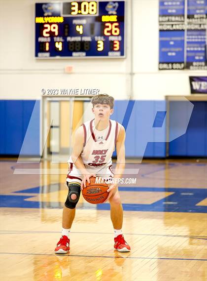 Thumbnail 1 in Dixie Heights vs Holy Cross photogallery.