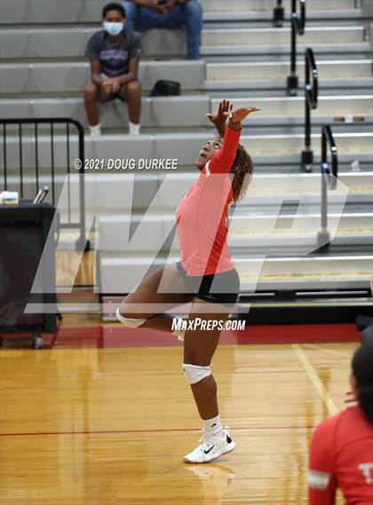 Thumbnail 1 in Fort Bend Travis @ Memorial photogallery.