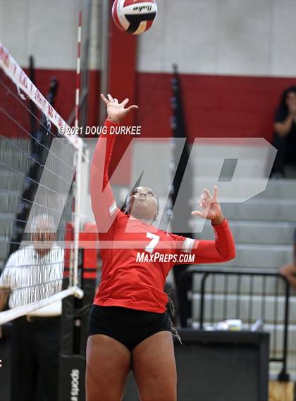 Thumbnail 3 in Fort Bend Travis @ Memorial photogallery.