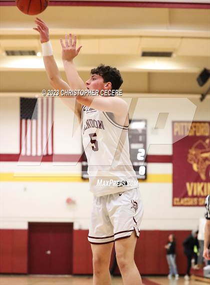 Thumbnail 2 in Hilton @ Mendon photogallery.