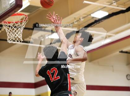 Thumbnail 3 in Hilton @ Mendon photogallery.