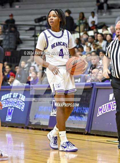 Thumbnail 1 in Guerin Catholic @ Muncie Central photogallery.