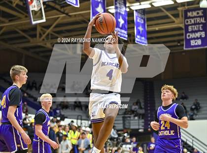 Thumbnail 2 in Guerin Catholic @ Muncie Central photogallery.