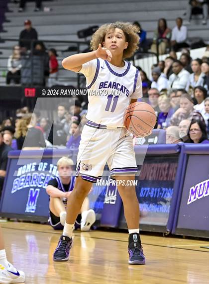 Thumbnail 3 in Guerin Catholic @ Muncie Central photogallery.