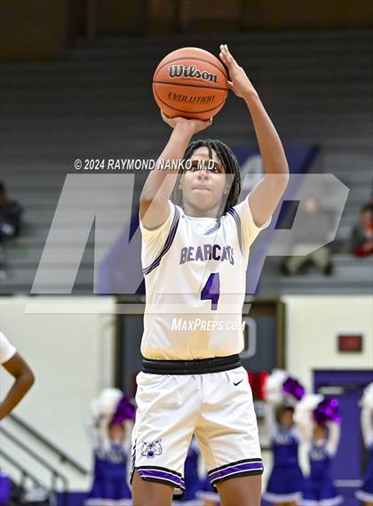Thumbnail 2 in Guerin Catholic @ Muncie Central photogallery.