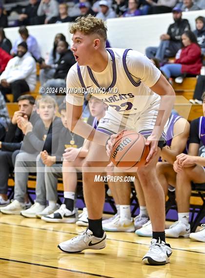 Thumbnail 1 in Guerin Catholic @ Muncie Central photogallery.
