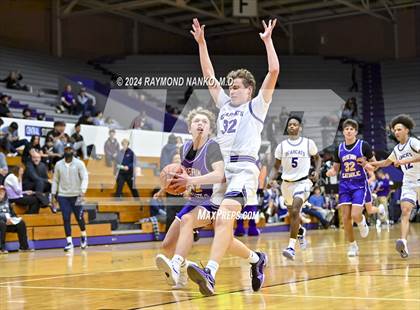 Thumbnail 3 in Guerin Catholic @ Muncie Central photogallery.