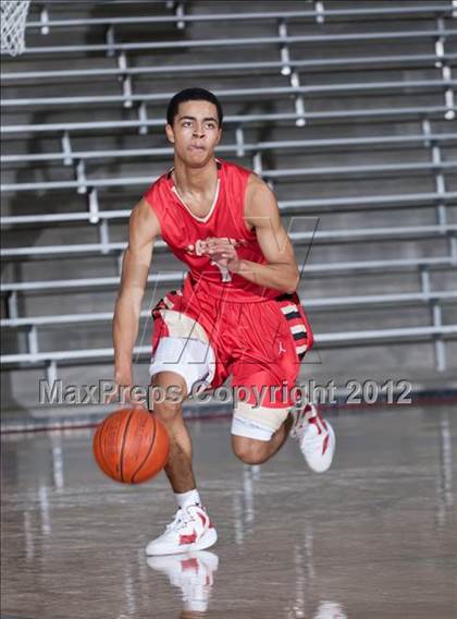 Thumbnail 2 in South Grand Prairie vs. Kimball (DJH5 Holiday Showcase) photogallery.