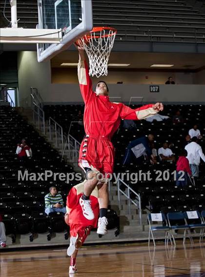 Thumbnail 2 in South Grand Prairie vs. Kimball (DJH5 Holiday Showcase) photogallery.
