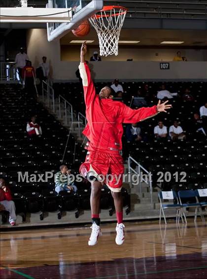 Thumbnail 2 in South Grand Prairie vs. Kimball (DJH5 Holiday Showcase) photogallery.