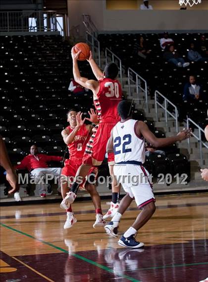 Thumbnail 3 in South Grand Prairie vs. Kimball (DJH5 Holiday Showcase) photogallery.