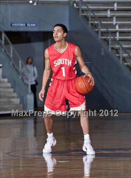 Thumbnail 1 in South Grand Prairie vs. Kimball (DJH5 Holiday Showcase) photogallery.