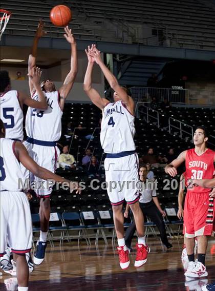 Thumbnail 2 in South Grand Prairie vs. Kimball (DJH5 Holiday Showcase) photogallery.