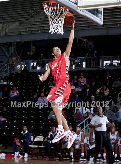 Thumbnail 2 in South Grand Prairie vs. Kimball (DJH5 Holiday Showcase) photogallery.