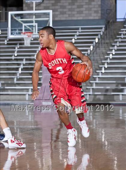 Thumbnail 3 in South Grand Prairie vs. Kimball (DJH5 Holiday Showcase) photogallery.