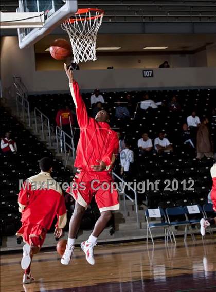 Thumbnail 2 in South Grand Prairie vs. Kimball (DJH5 Holiday Showcase) photogallery.