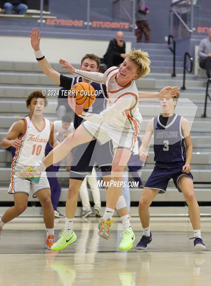 Thumbnail 3 in Crimson Cliffs vs. Skyridge (Falcon Classic) photogallery.