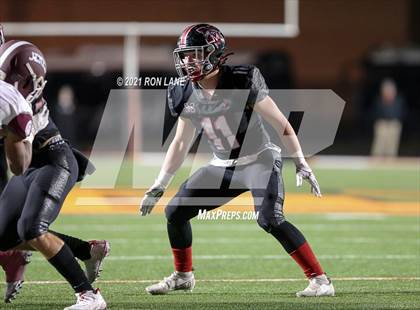 Thumbnail 1 in Jenks vs Mustang (OSSAA 6A D1 Round 2 Playoff) photogallery.