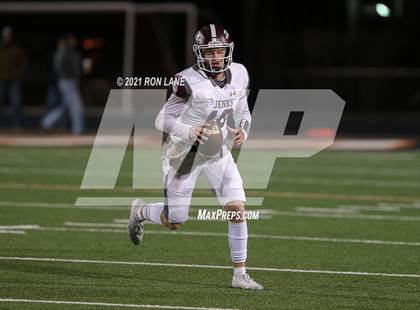 Thumbnail 3 in Jenks vs Mustang (OSSAA 6A D1 Round 2 Playoff) photogallery.