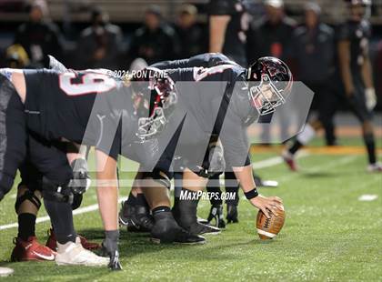 Thumbnail 2 in Jenks vs Mustang (OSSAA 6A D1 Round 2 Playoff) photogallery.