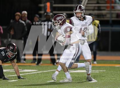 Thumbnail 2 in Jenks vs Mustang (OSSAA 6A D1 Round 2 Playoff) photogallery.