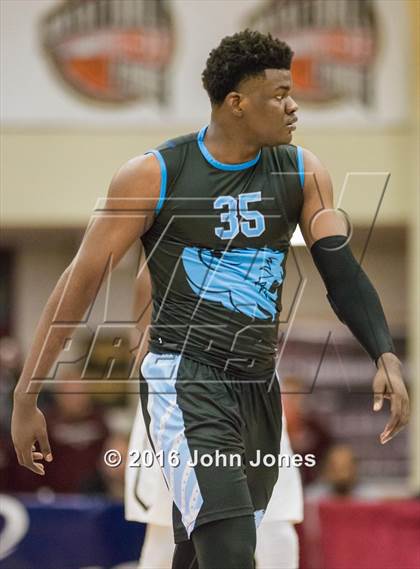 Thumbnail 2 in Potter's House Christian vs. Westtown (Spalding Hoophall Classic) photogallery.