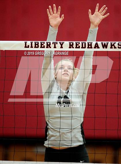 Thumbnail 2 in Independence vs Liberty photogallery.