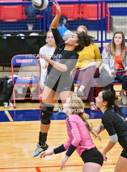 Thumbnail 1 in College Station vs. Corsicana photogallery.