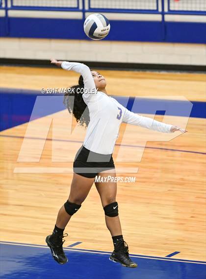 Thumbnail 3 in College Station vs. Corsicana photogallery.