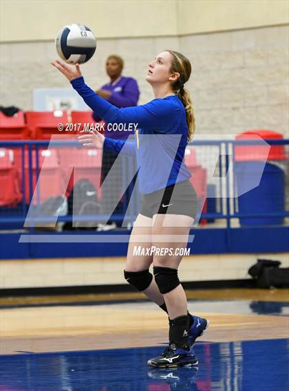 Thumbnail 1 in College Station vs. Corsicana photogallery.