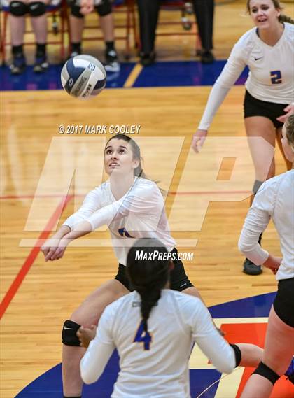 Thumbnail 1 in College Station vs. Corsicana photogallery.