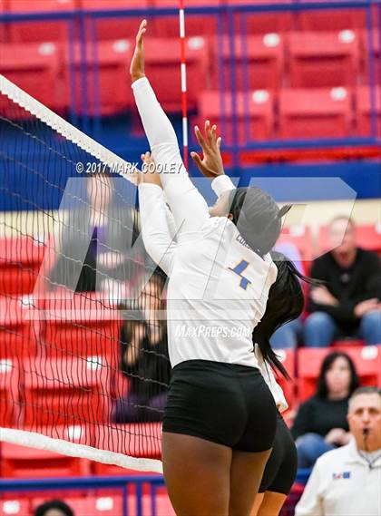 Thumbnail 2 in College Station vs. Corsicana photogallery.