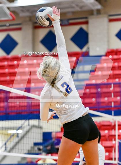 Thumbnail 1 in College Station vs. Corsicana photogallery.