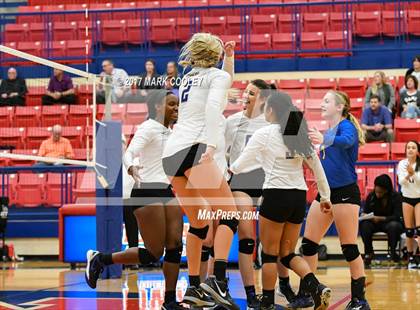 Thumbnail 1 in College Station vs. Corsicana photogallery.