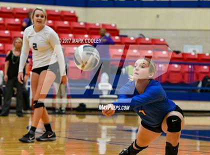 Thumbnail 1 in College Station vs. Corsicana photogallery.