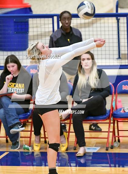 Thumbnail 1 in College Station vs. Corsicana photogallery.