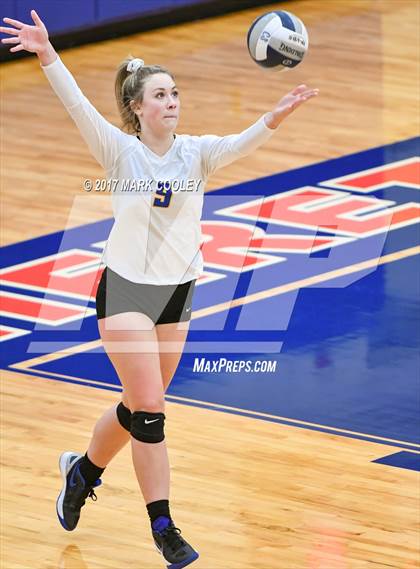 Thumbnail 2 in College Station vs. Corsicana photogallery.