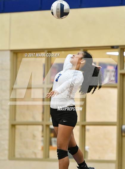 Thumbnail 3 in College Station vs. Corsicana photogallery.