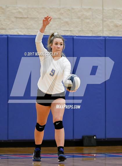 Thumbnail 2 in College Station vs. Corsicana photogallery.