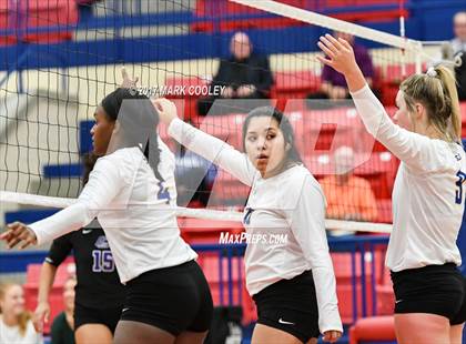 Thumbnail 1 in College Station vs. Corsicana photogallery.